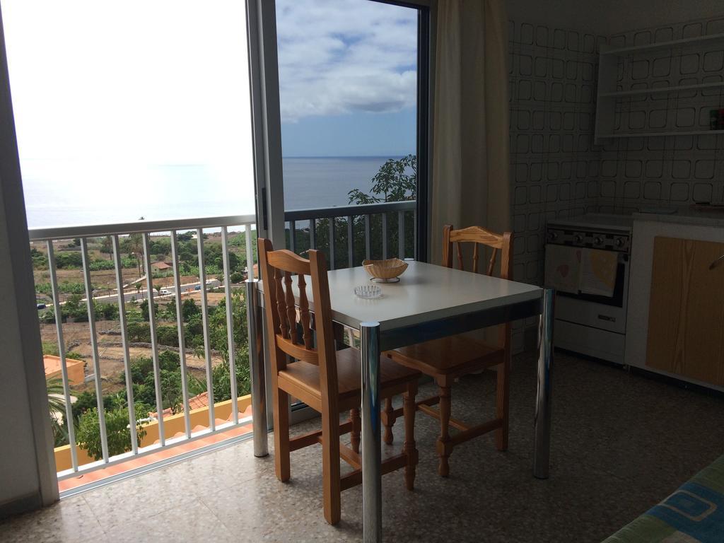 Apartamentos Dominguez Calera الغرفة الصورة
