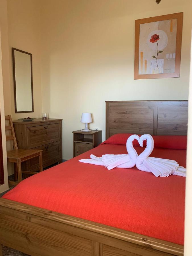 Apartamentos Dominguez Calera المظهر الخارجي الصورة